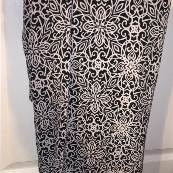 New York and Company printed pants - Picture 2 of 3